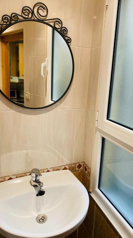 Piso 3 Habitaciones Al Lado Del Auditorio Y A 5 Min De Oviedo Centro エクステリア 写真